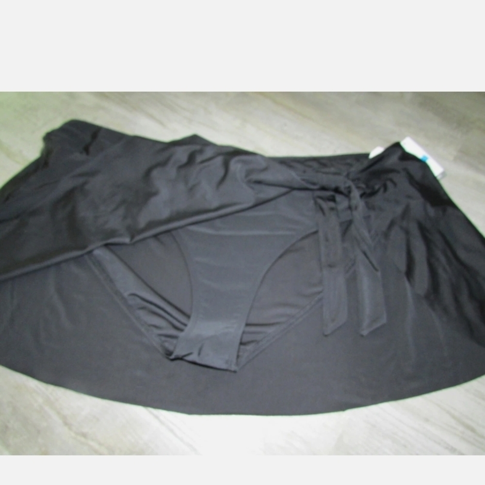 Time and Tru Black Swim Coverup with Built-in Shorts